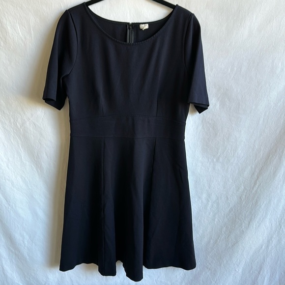 J. Crew short sleeve little black dress, size 10 - Picture 1 of 9